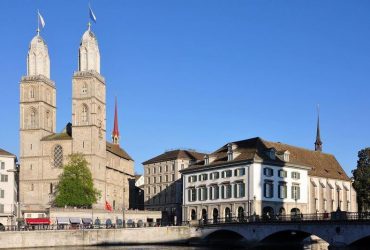 Nhà thờ Grossmünster nổi tiếng của Zurich