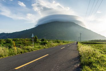 Khung cảnh núi Bà Đen